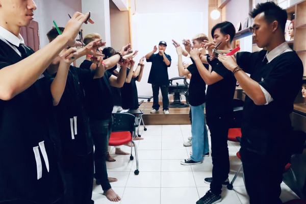 Dạy cắt tóc TPHCM