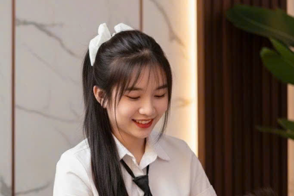 Gội đầu massage nữ